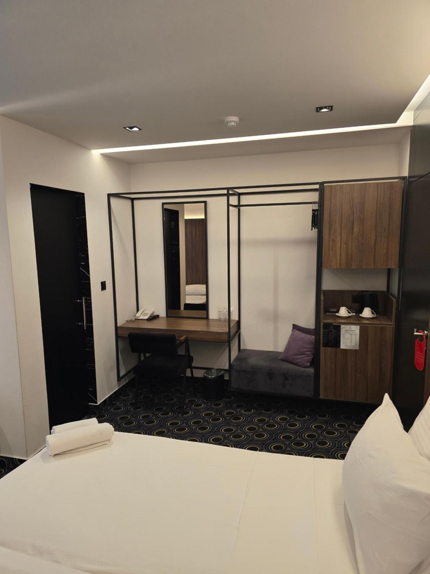 Hotel Carpe Diem Mostar Buitenkant foto
